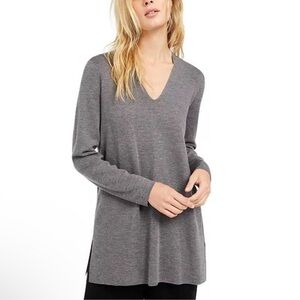 EILEEN FISHER V-Neck 100% Merino Wool Sweater
